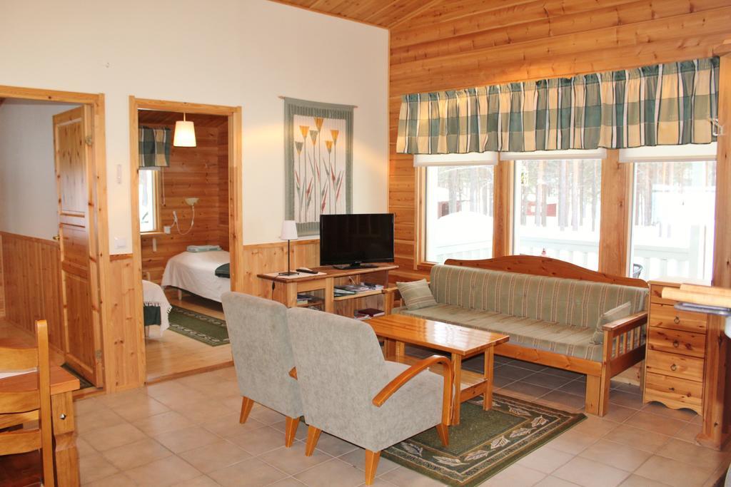 Petaejaekylae Villa Kuusamo Room photo